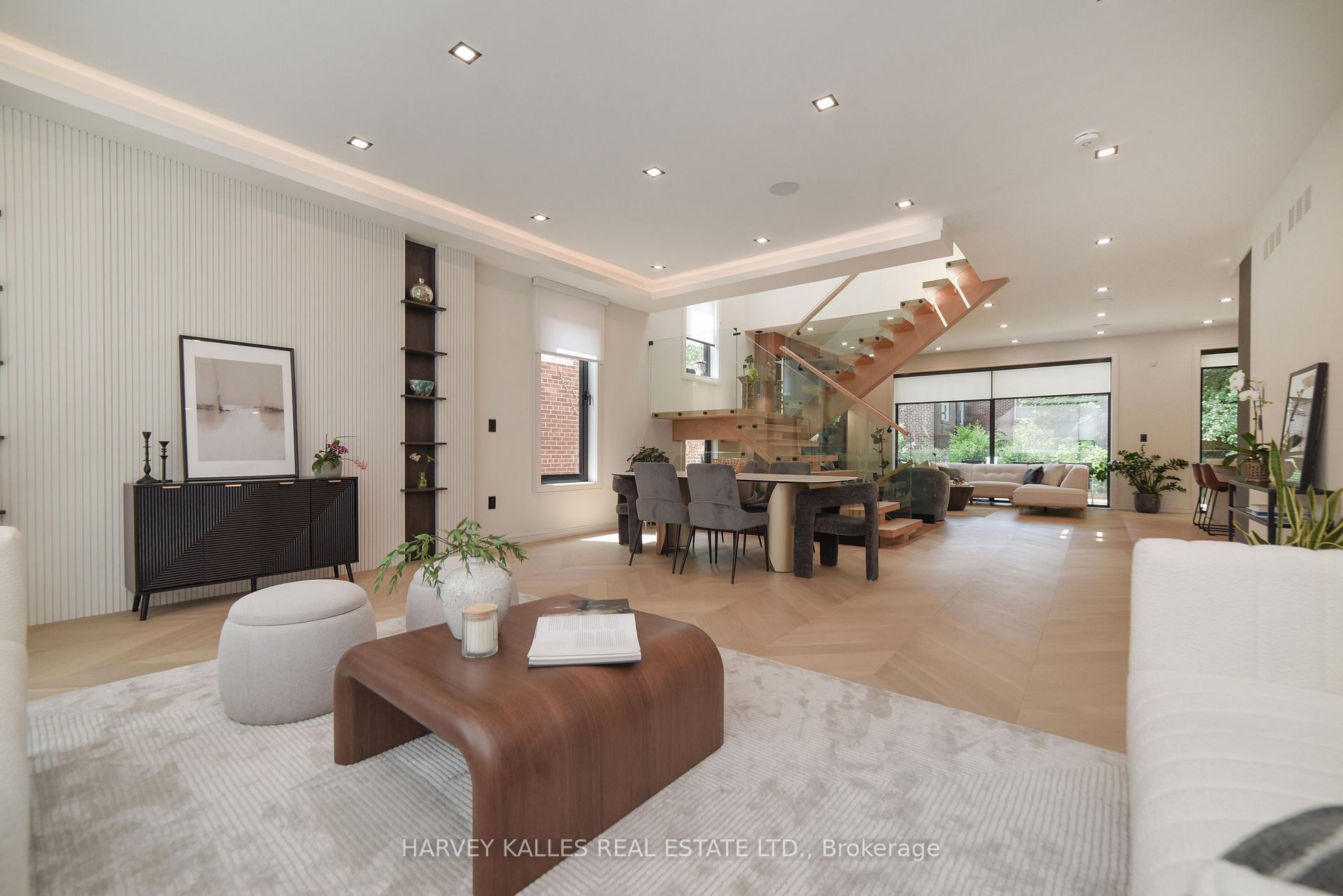 110 Mona Drive, Toronto
