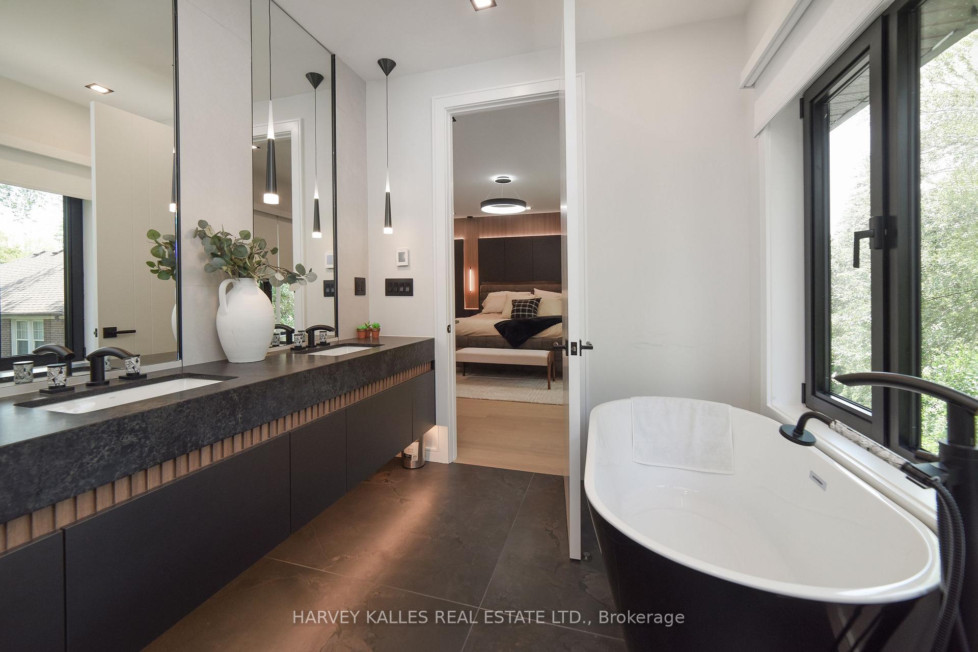 110 Mona Drive, Toronto