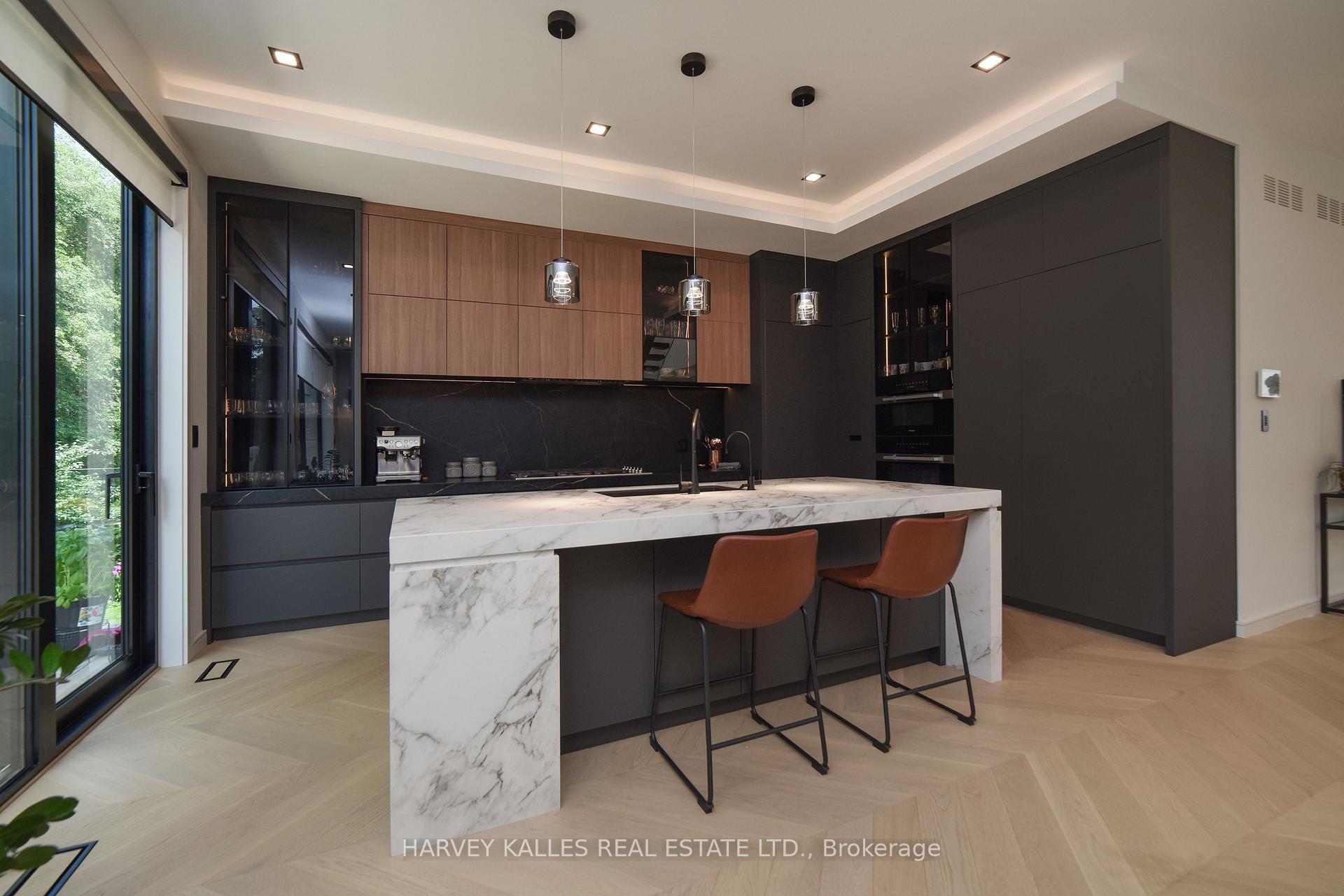 110 Mona Drive, Toronto