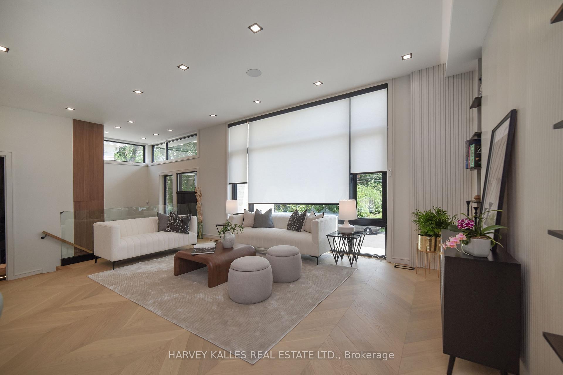 110 Mona Drive, Toronto