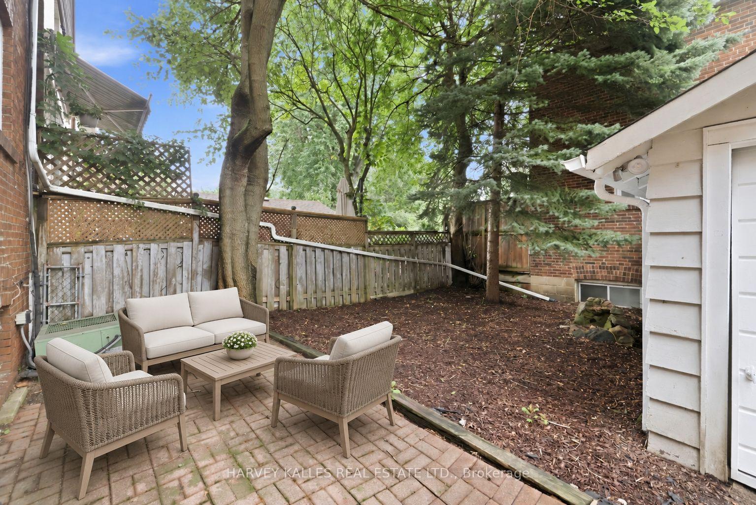 231 Glengrove Avenue W, Toronto