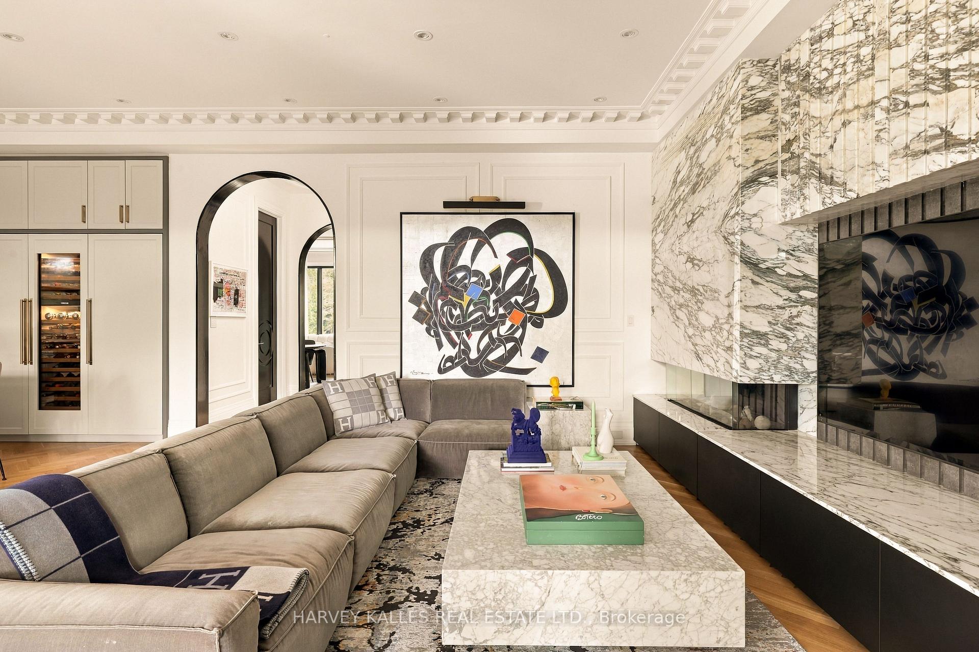 363 Bedford Park Avenue, Toronto