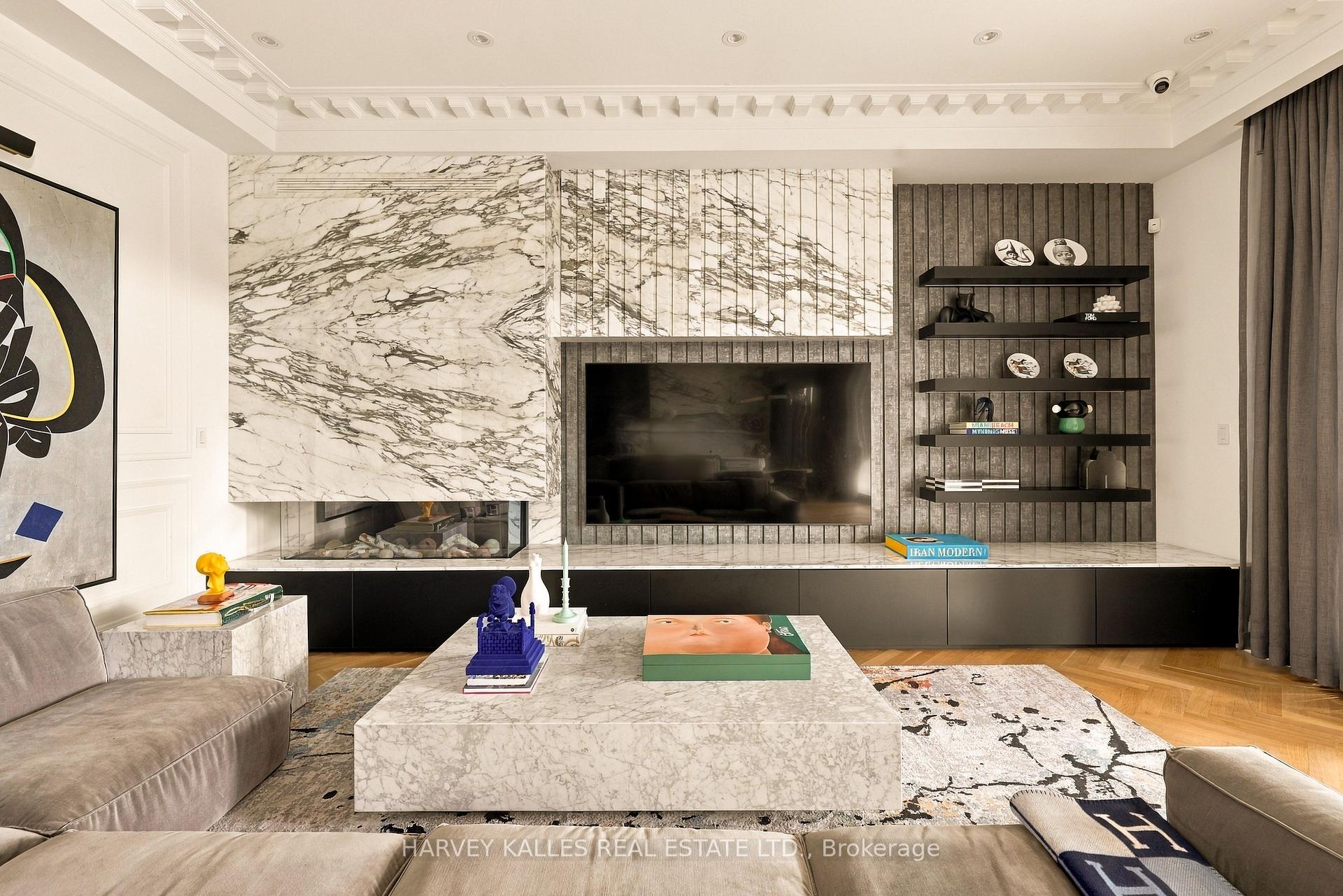 363 Bedford Park Avenue, Toronto
