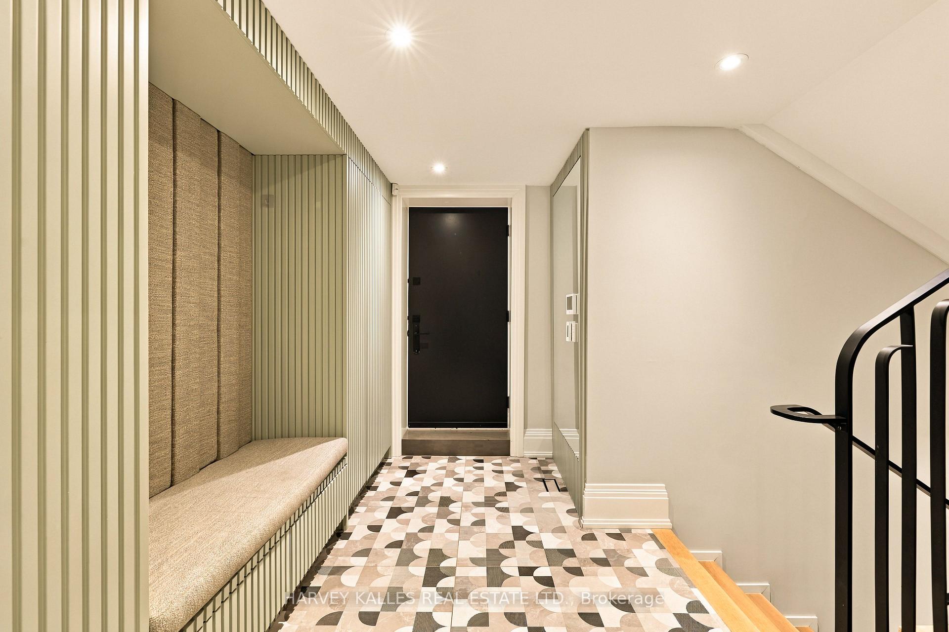 363 Bedford Park Avenue, Toronto