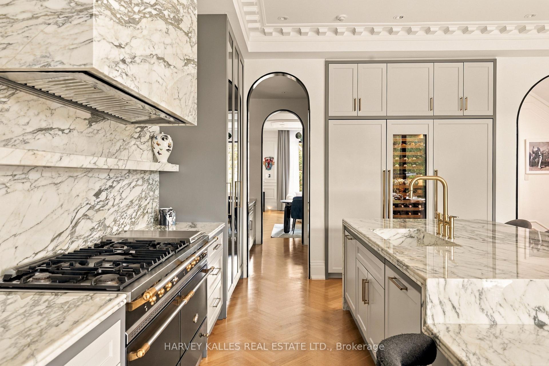 363 Bedford Park Avenue, Toronto