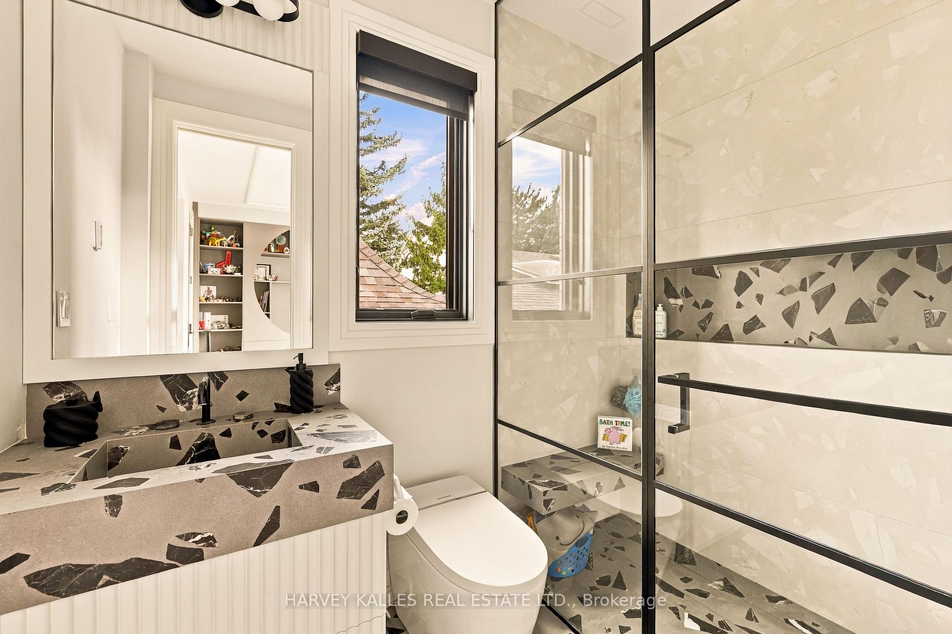 363 Bedford Park Avenue, Toronto