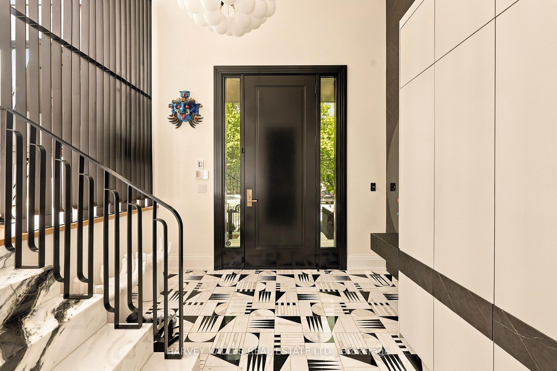 363 Bedford Park Avenue, Toronto