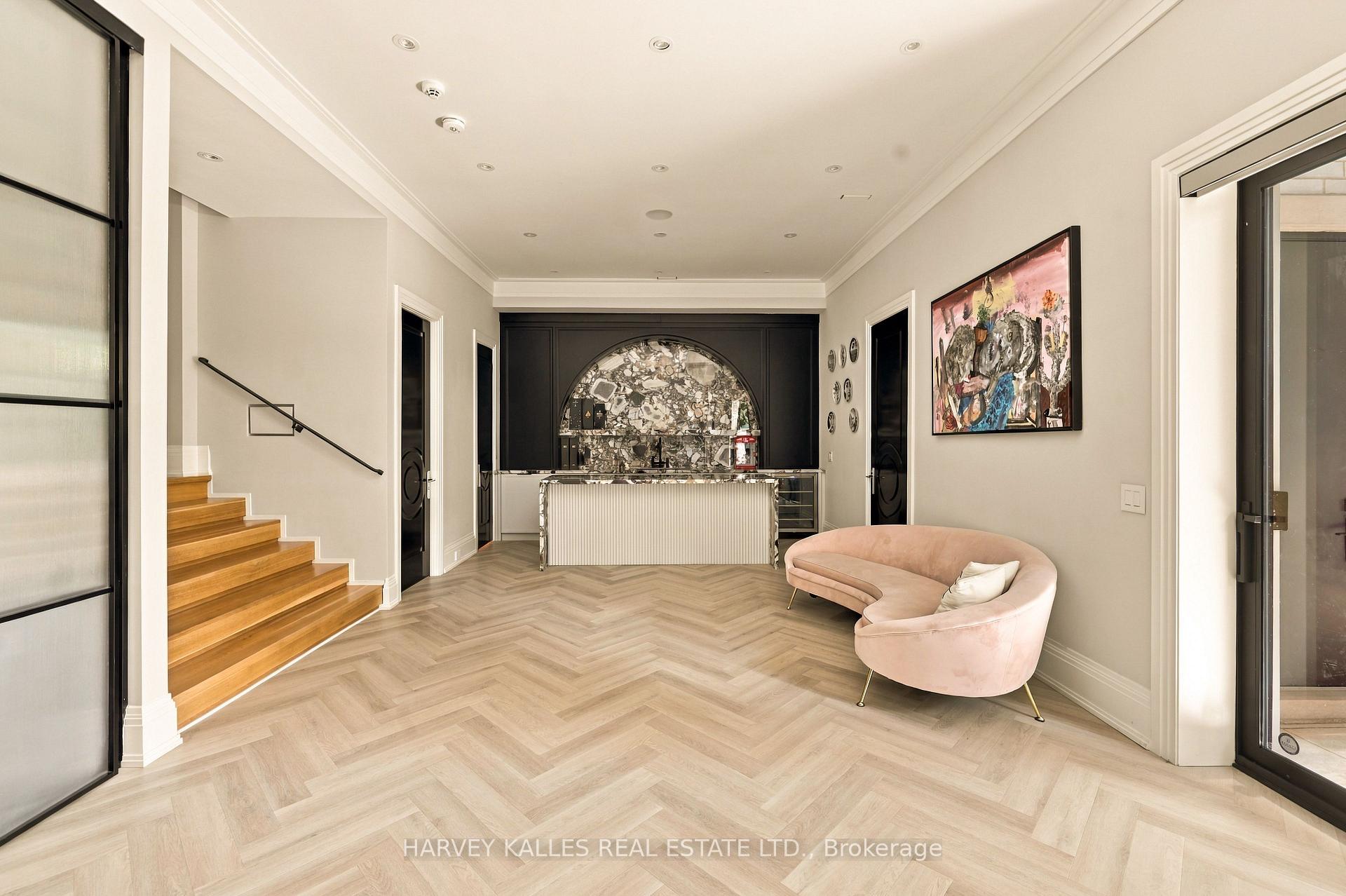 363 Bedford Park Avenue, Toronto