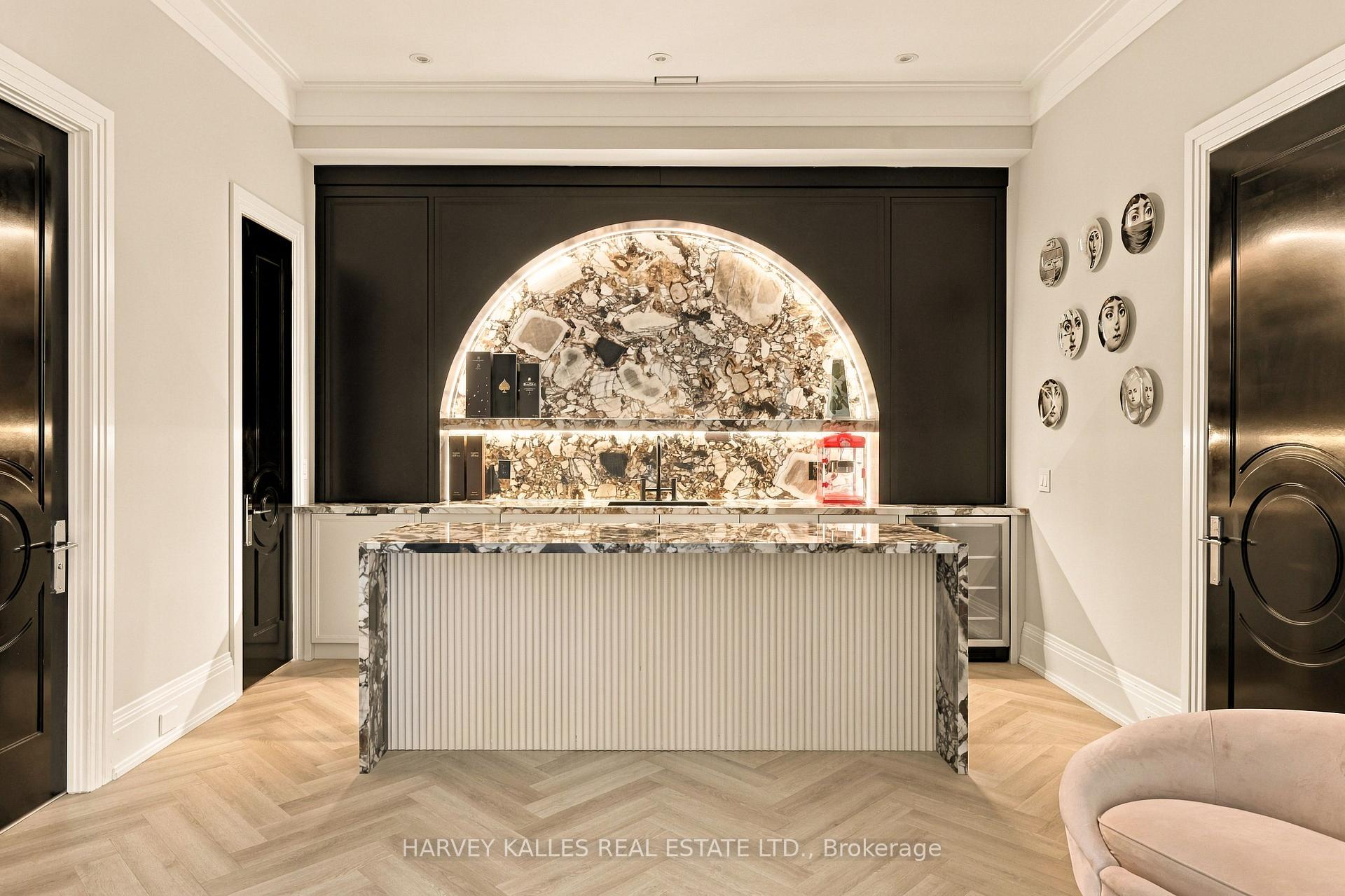 363 Bedford Park Avenue, Toronto