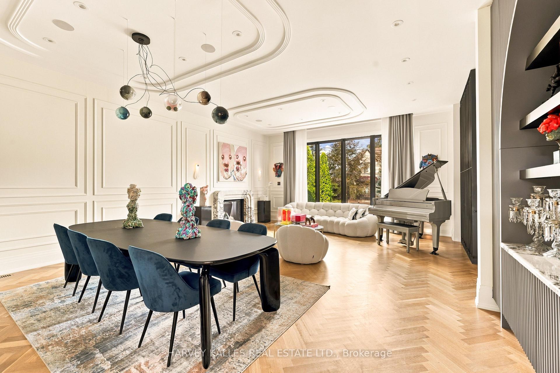 363 Bedford Park Avenue, Toronto