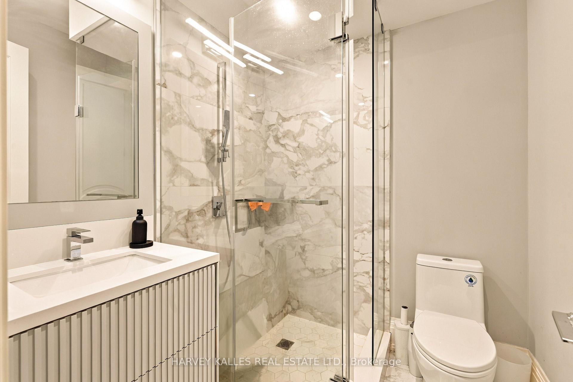363 Bedford Park Avenue, Toronto