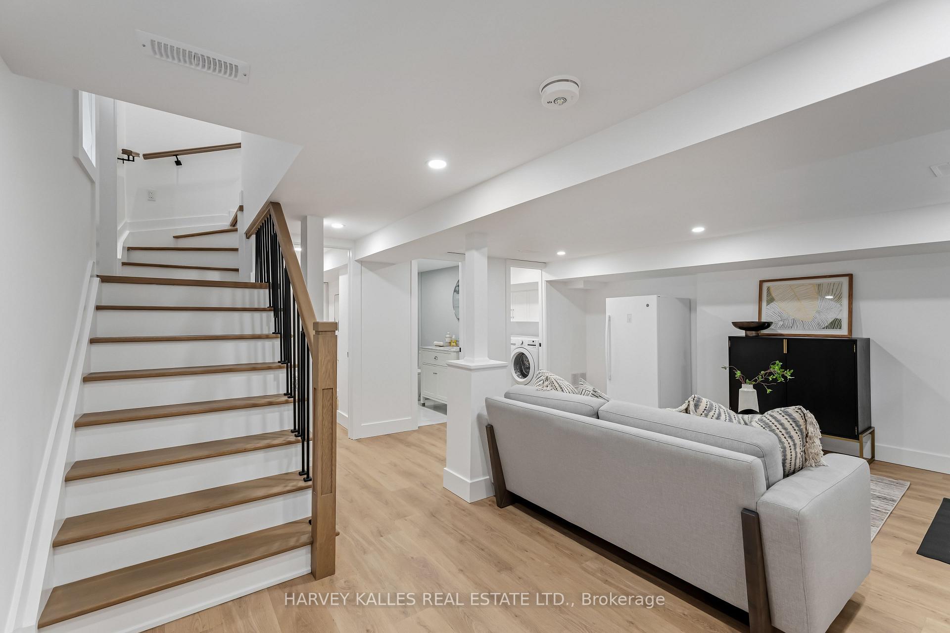 56 Glengarry Avenue, Toronto