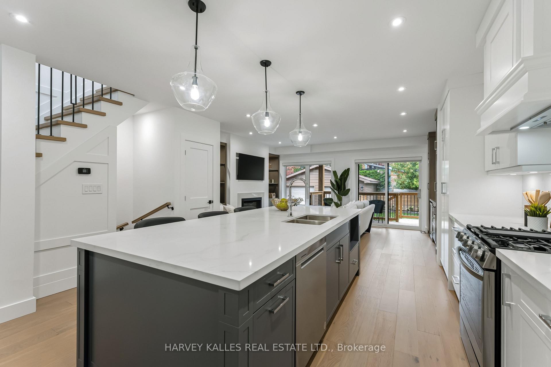56 Glengarry Avenue, Toronto
