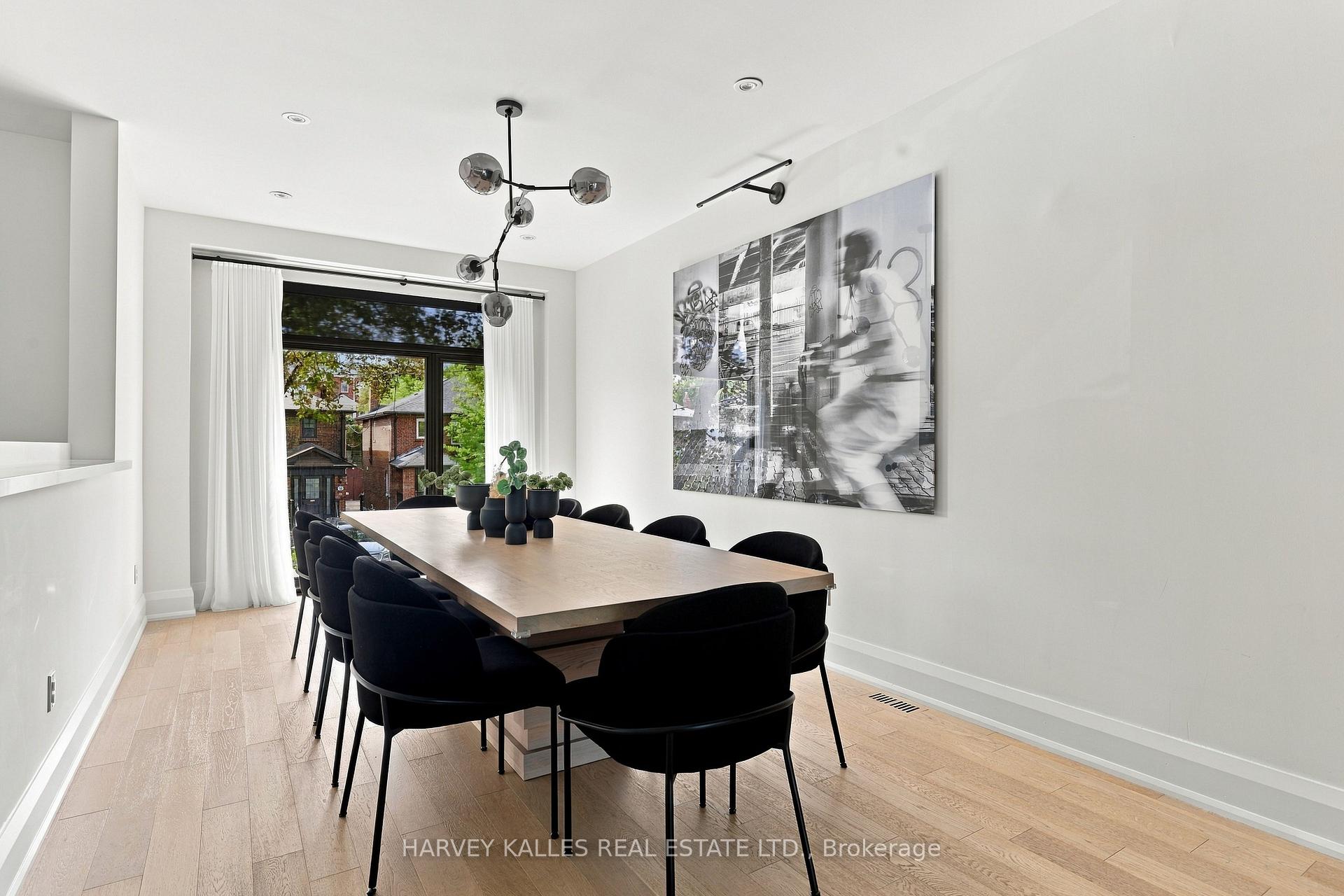 57 Roseneath Gardens, Toronto