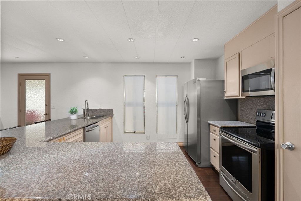 10210 Baseline Road SPC# 77