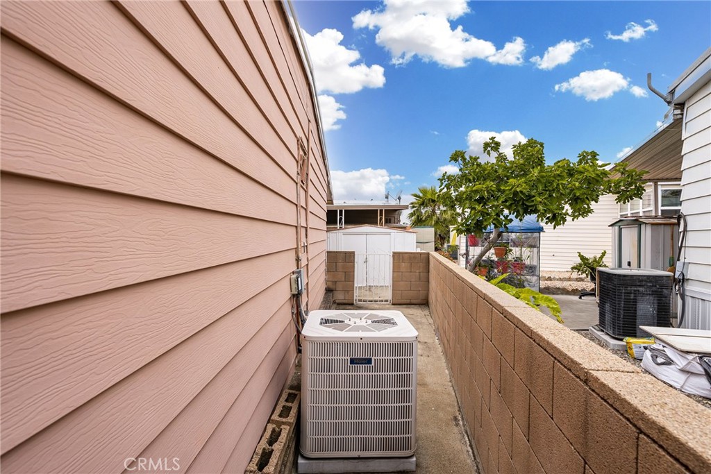 10210 Baseline Road SPC# 77