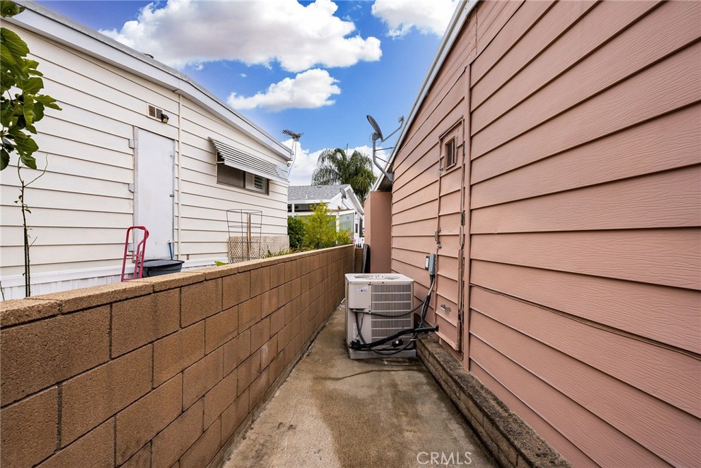 10210 Baseline Road SPC# 77