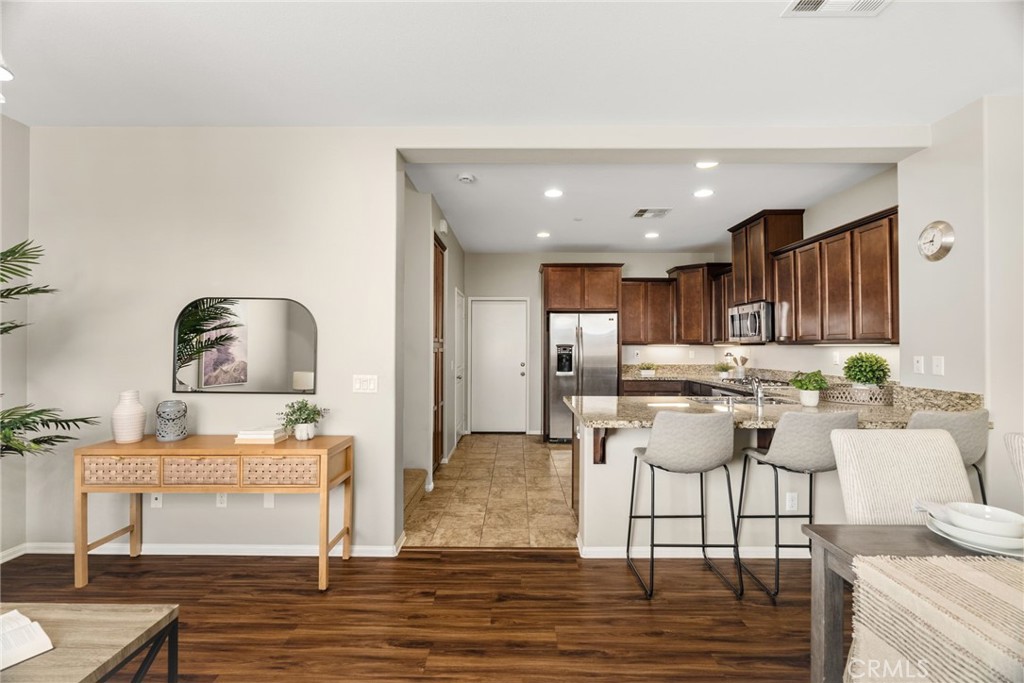 8025 City View Place