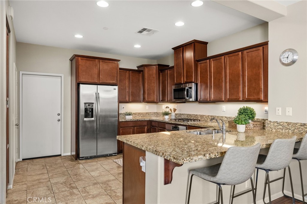 8025 City View Place