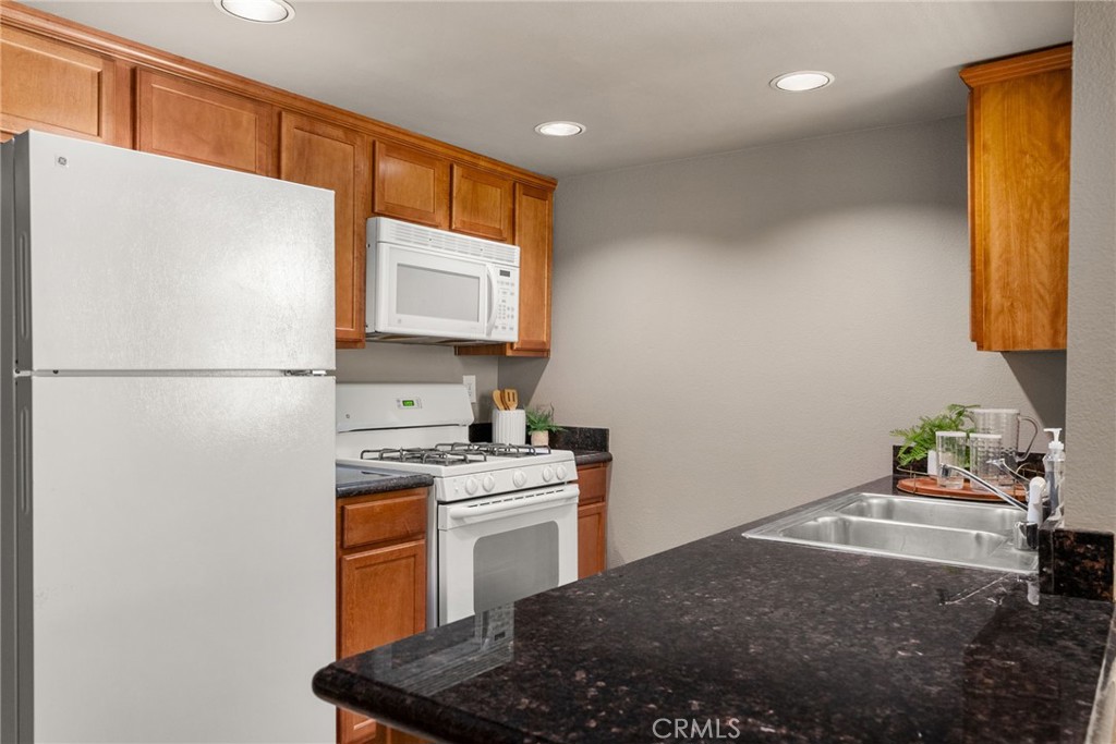 1140 W Blaine Street 202