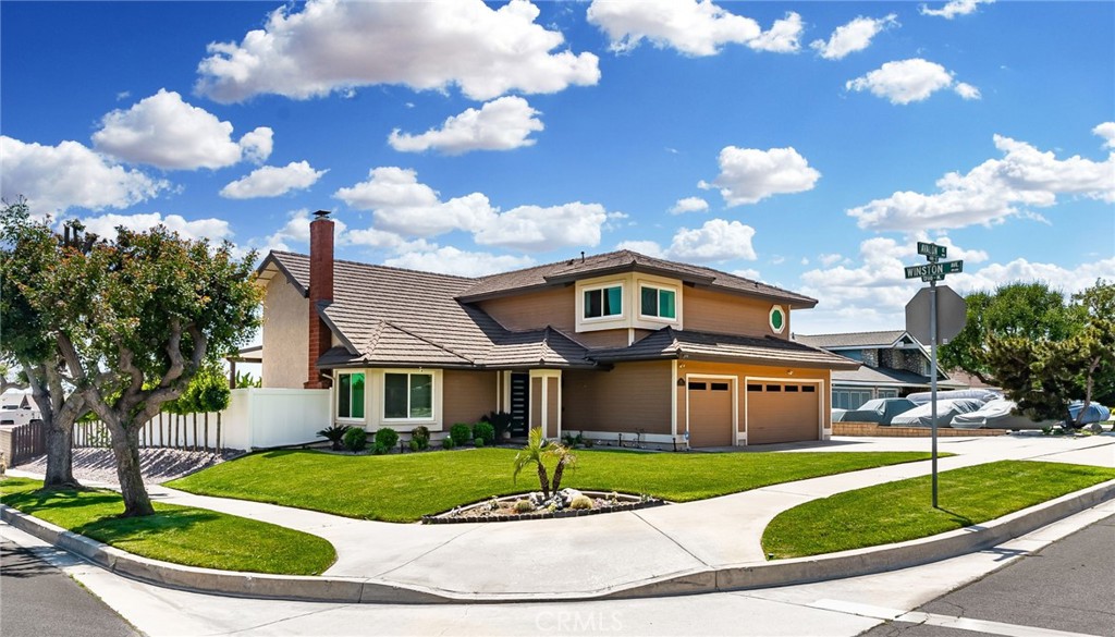 452 E Avalon Court