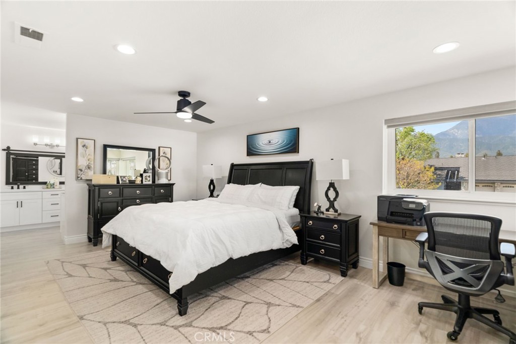 452 E Avalon Court