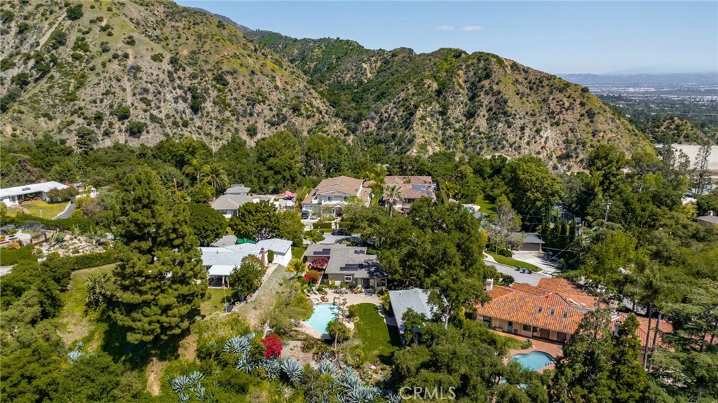 857 Ridgeside Drive