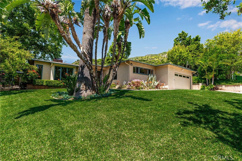 857 Ridgeside Drive