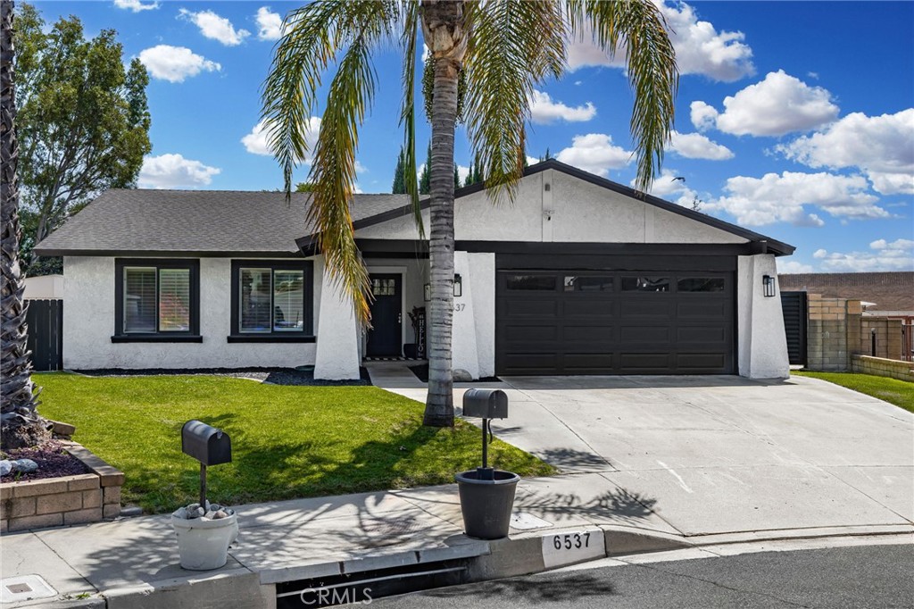 6537 Aquamarine Avenue