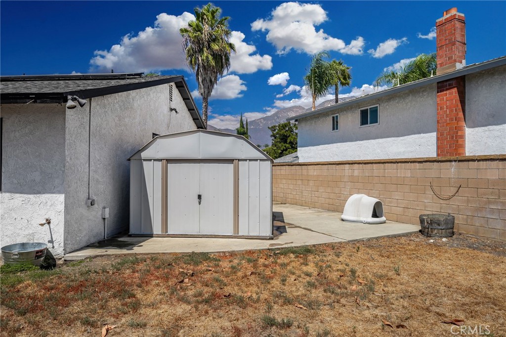 6537 Aquamarine Avenue