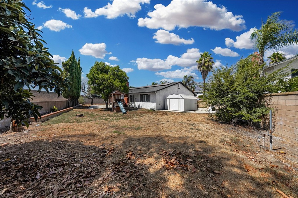 6537 Aquamarine Avenue