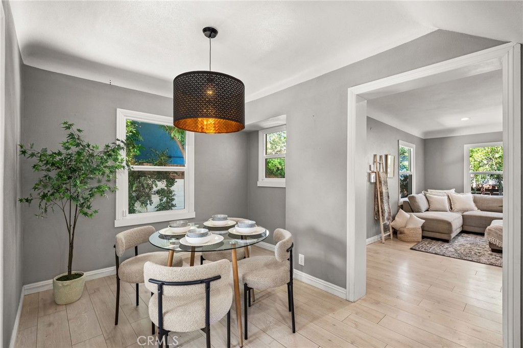 114 E Woodbury Road