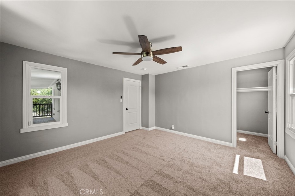 114 E Woodbury Road