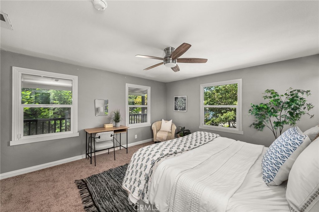 114 E Woodbury Road