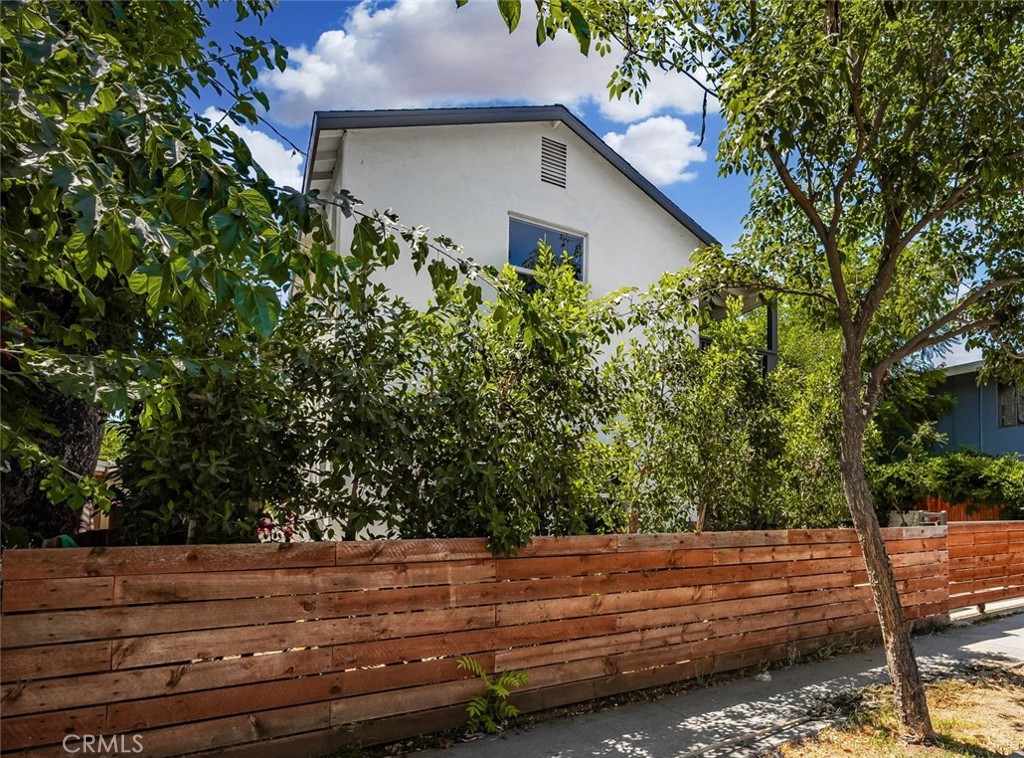114 E Woodbury Road