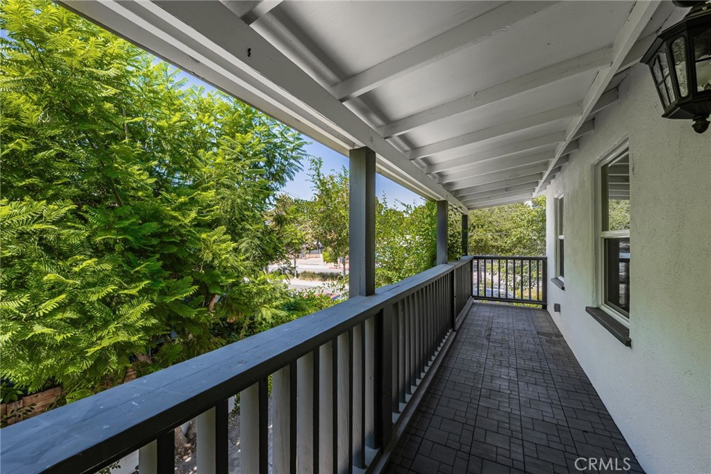114 E Woodbury Road