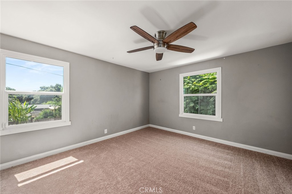 114 E Woodbury Road