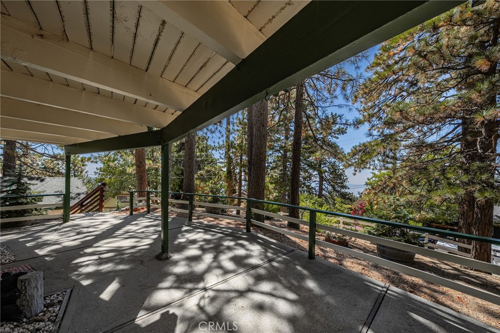 30976 Valley Oak Drive