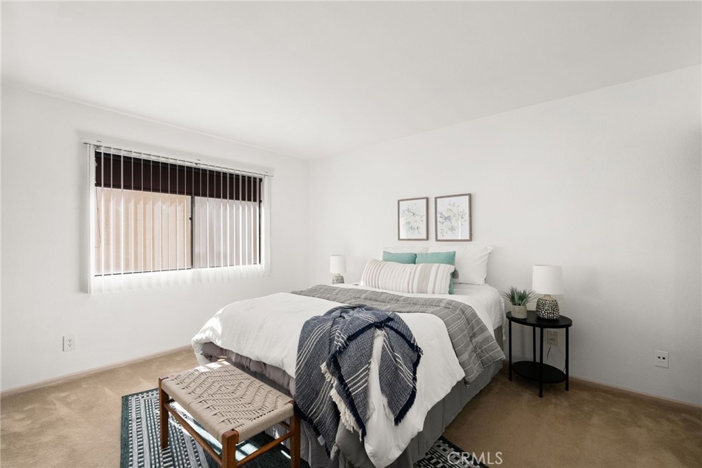 1142 W Blaine Street 202