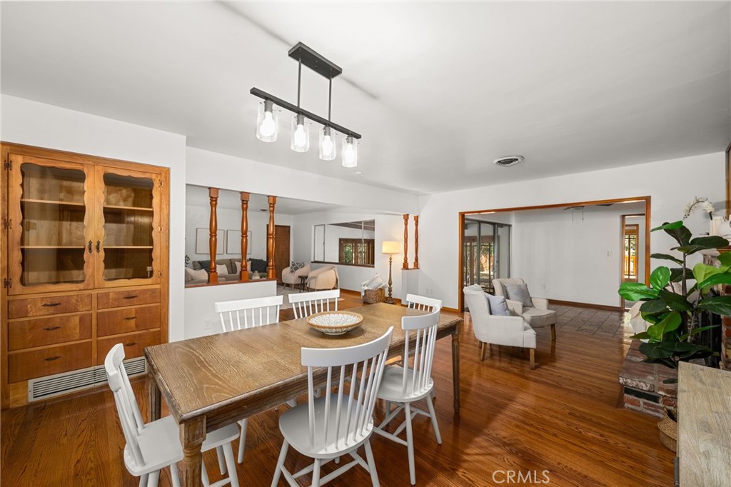 2365 N San Antonio Avenue