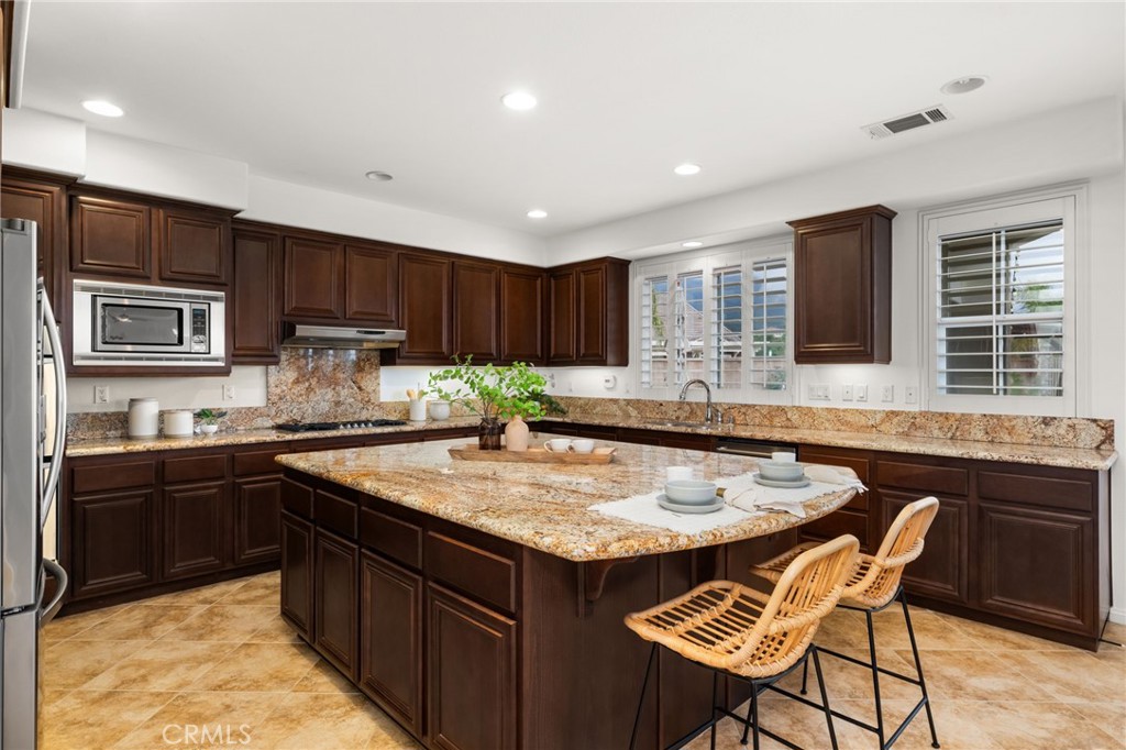 5237 Flora Court