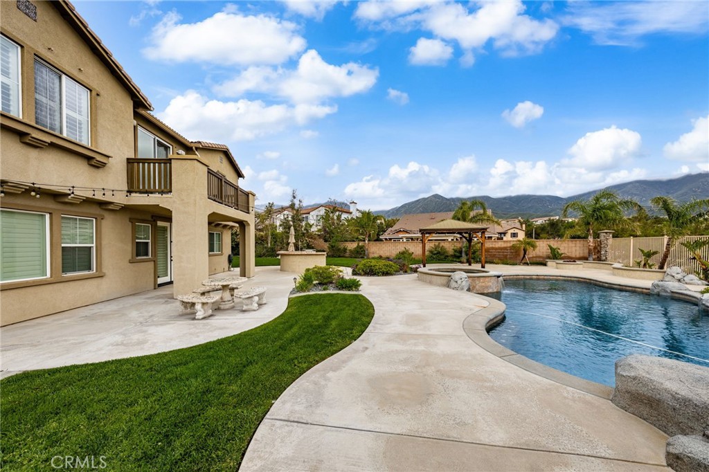 5237 Flora Court