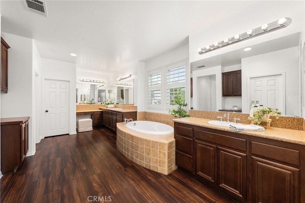 5237 Flora Court