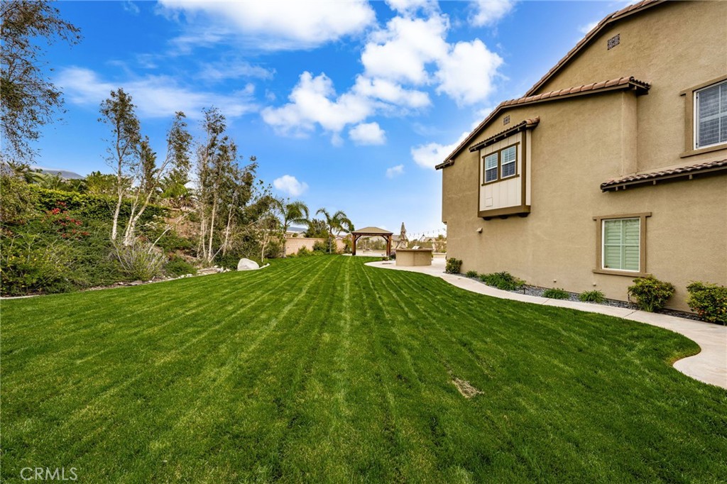 5237 Flora Court