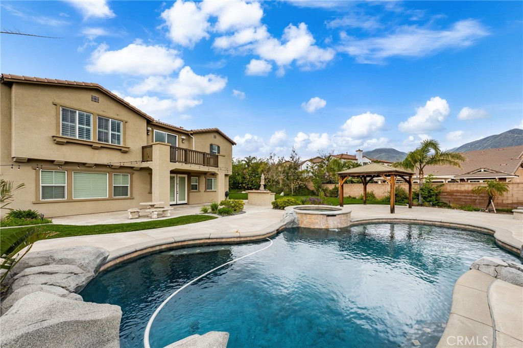 5237 Flora Court