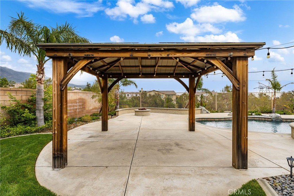 5237 Flora Court