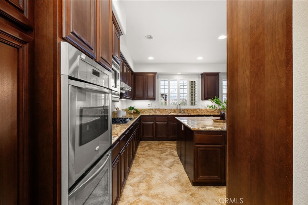 5237 Flora Court