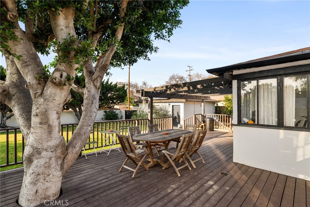 1589 Hacienda Place