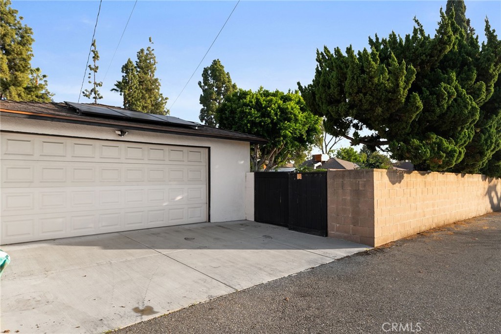 1589 Hacienda Place