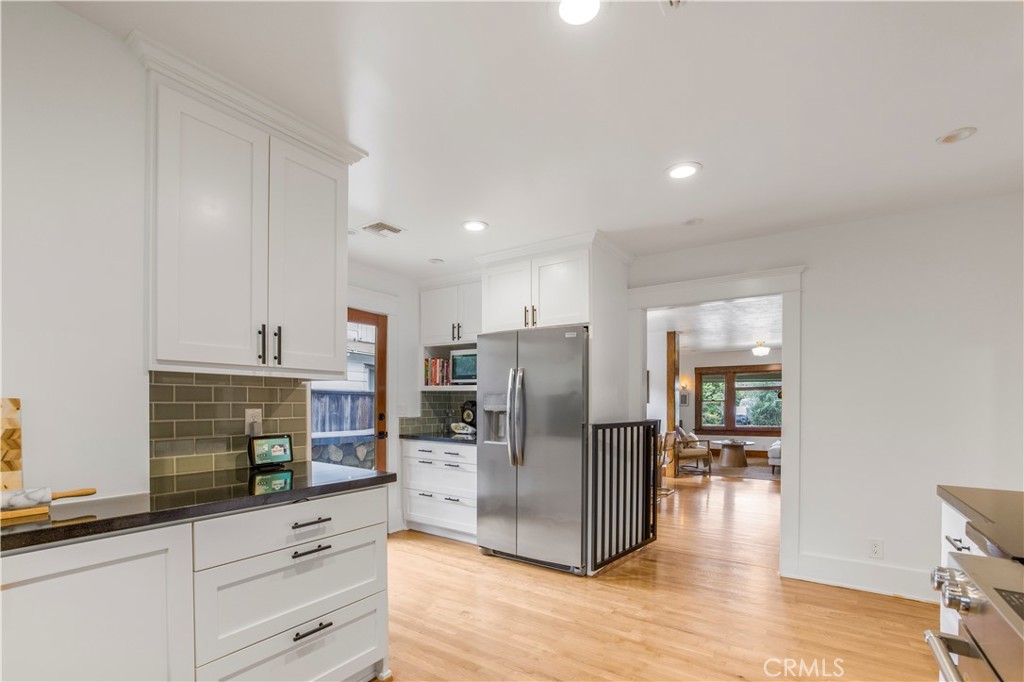 2433 3rd Street